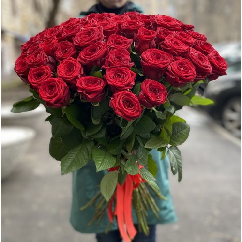 Букет червоних троянд 51 шт. 70 см.