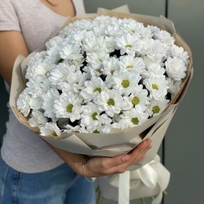 Букет з хризантеми Березень