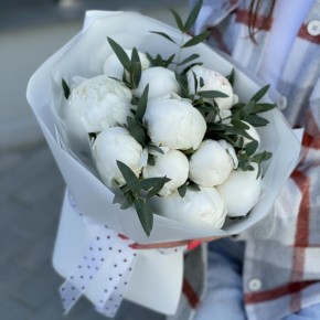 Букет півоній Білосніжний